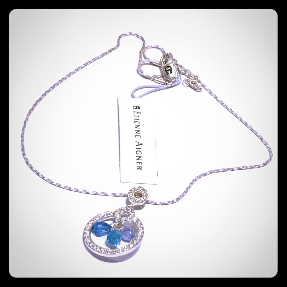 💕NWT Etienne Aigner Necklace